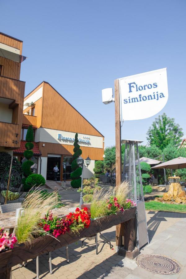 Floros Simfonija Otel Šventoji Dış mekan fotoğraf