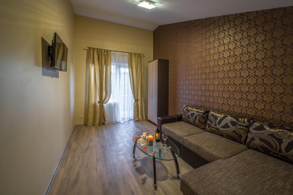Floros Simfonija Otel Šventoji Oda fotoğraf