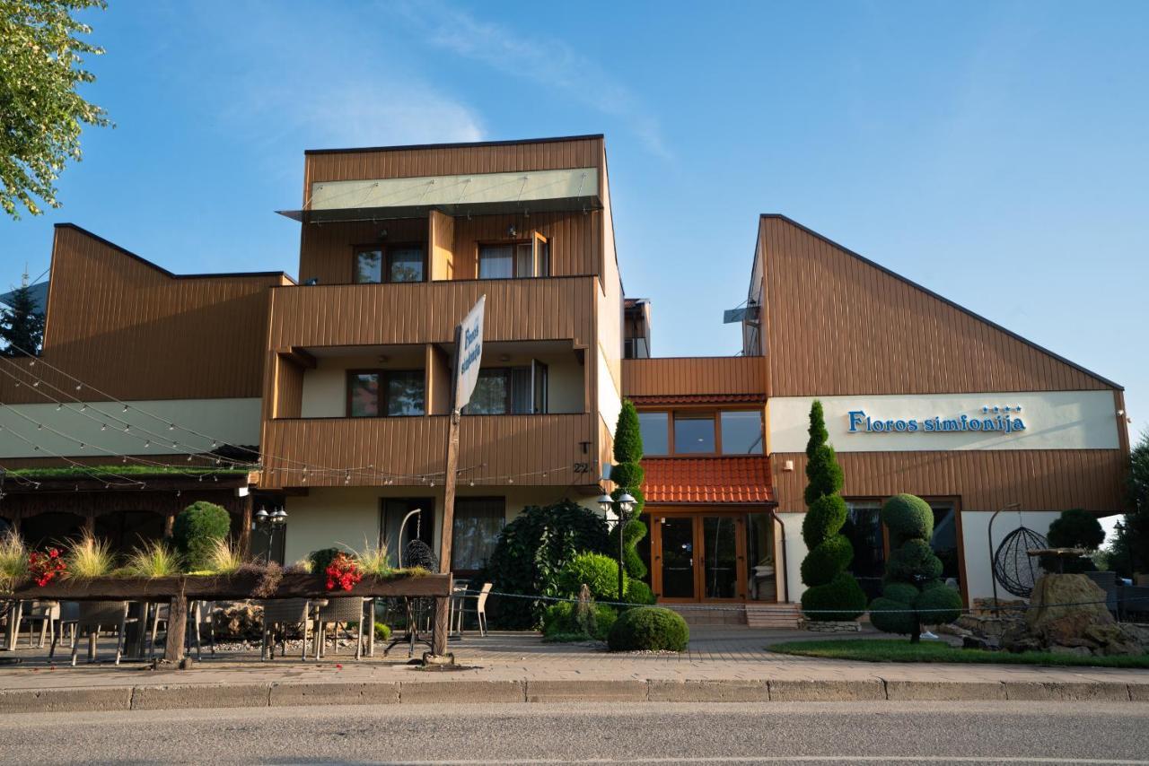 Floros Simfonija Otel Šventoji Dış mekan fotoğraf