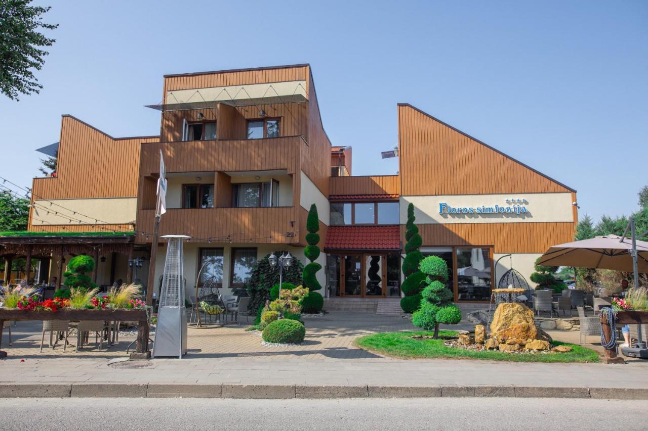 Floros Simfonija Otel Šventoji Dış mekan fotoğraf
