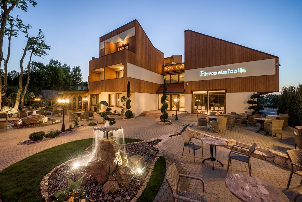 Floros Simfonija Otel Šventoji Dış mekan fotoğraf